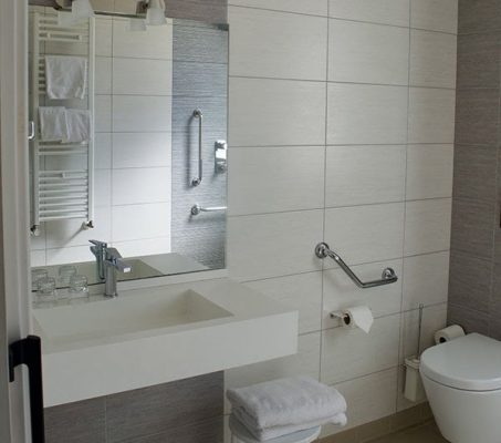 hambre-triple-hotel-hendaye