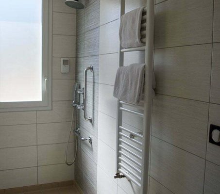 hambre-triple-hotel-hendaye