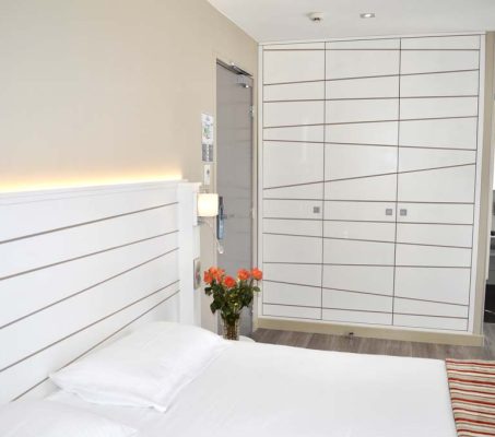 chambre-confort-hotel-hendaye-cote-basque