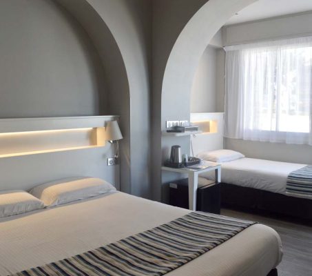 chambre-triple-hotel-hendaye